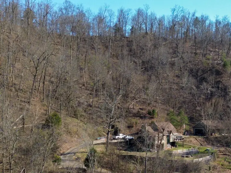 Projects Aerial of mountain home.